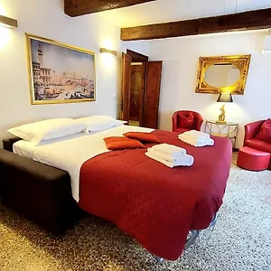  Apartment Palazzo Del Sale, Rialto Italy